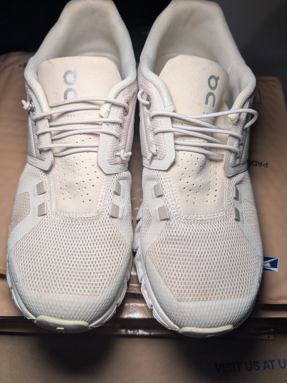 On Cloud Running Shoes White Cream Women's Size 7.5 Athletic Sneakers - Picture 3 of 7